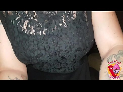 ❤️ Xwişka Slutty jê re blowjob û Spanish dide ❌ Pornoya malê li me ku.makesexnotwar.ru ❌️❤