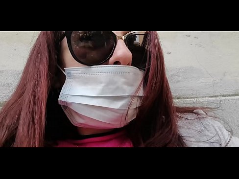 ❤️ Nicoletta heyfa xwe ji cîrana xwe hildide û di garaja wî de dişewite (Karantîna Italiantalî ya Taybet Covid19) ❌ Pornoya malê li me ku.makesexnotwar.ru ❌️❤